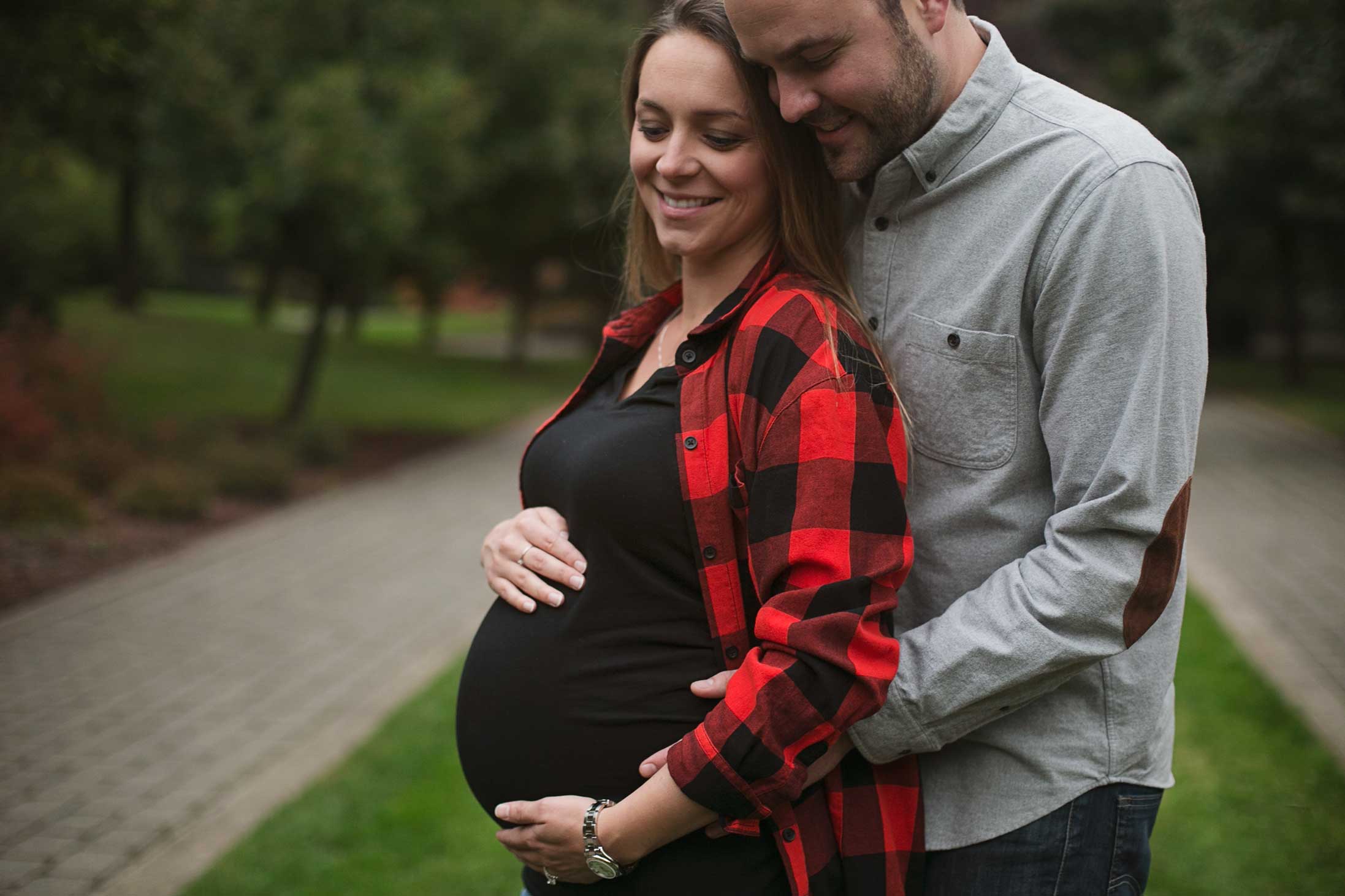 plaid-portland-maternity-husband-wife-pregnant